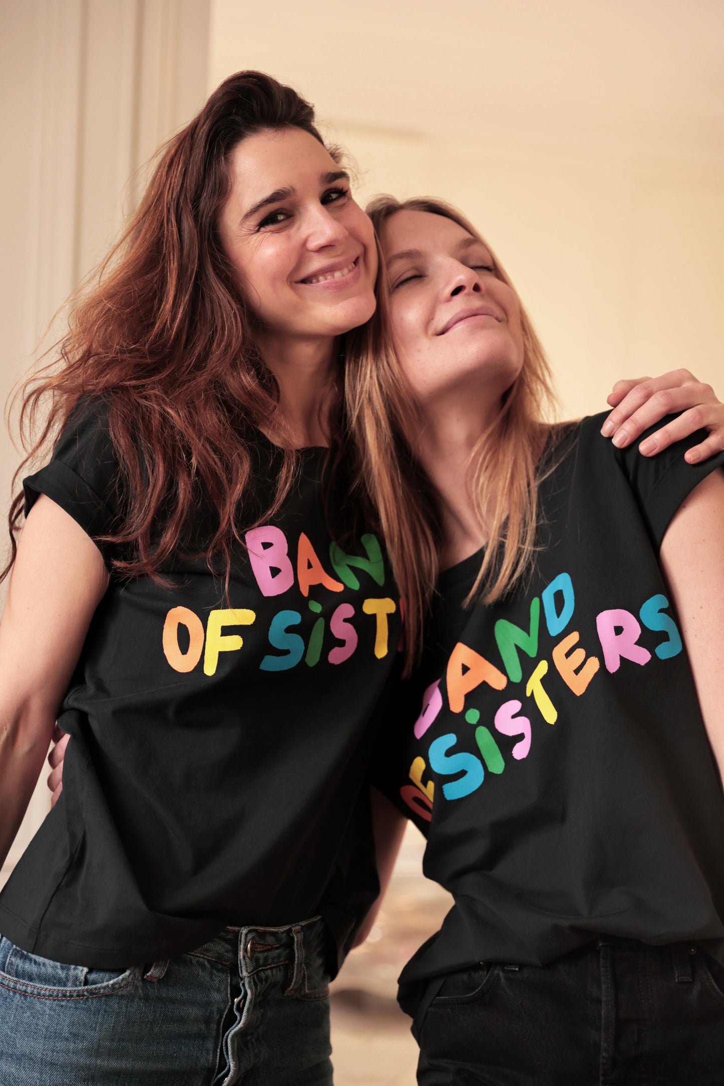 BAND OF SISTERS TEE SHIRT LOGO MULTICO